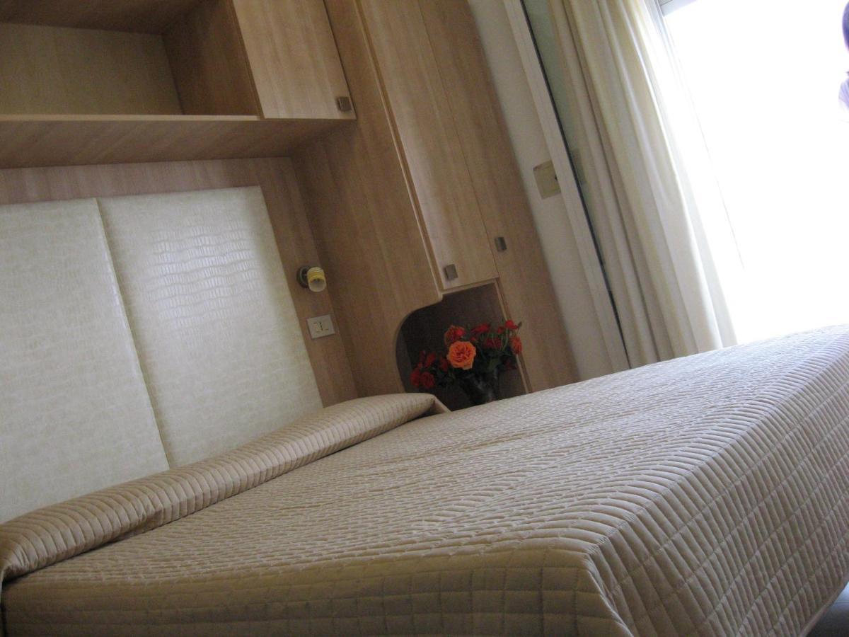 Hotel Rosati Rimini Dış mekan fotoğraf