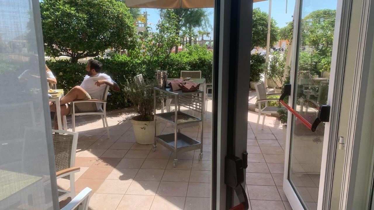 Hotel Rosati Rimini Dış mekan fotoğraf
